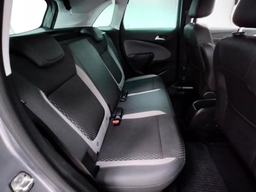 Opel Crossland X usata a Como (5)
