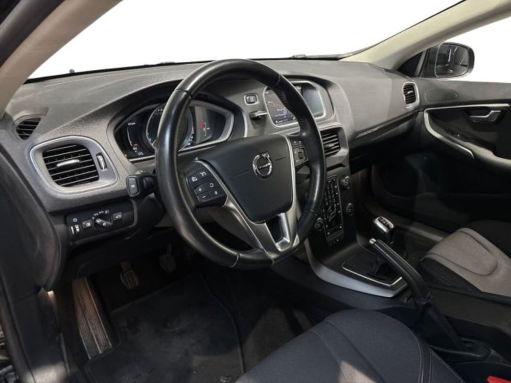 Volvo V40 Cross Country usata a Bologna (11)