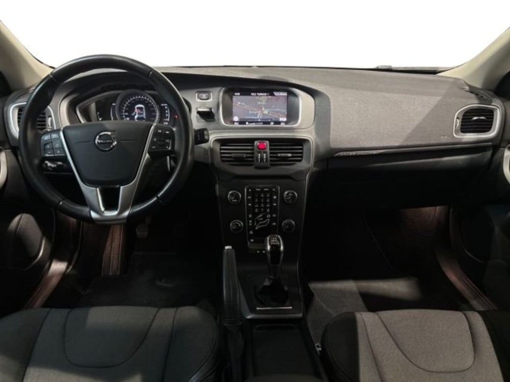Volvo V40 Cross Country usata a Bologna (13)