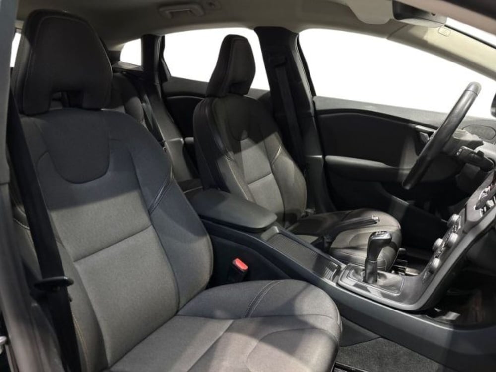 Volvo V40 Cross Country usata a Bologna (16)