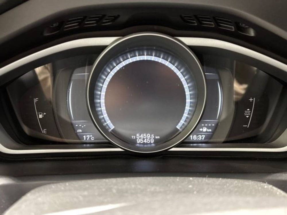 Volvo V40 Cross Country usata a Bologna (17)