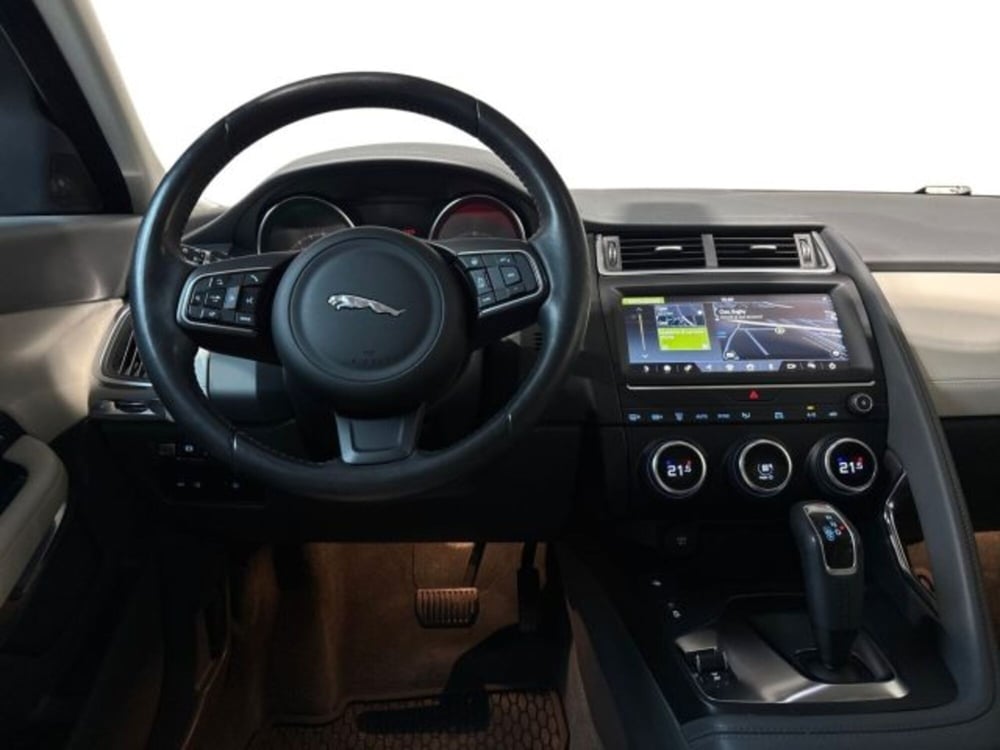 Jaguar E-Pace usata a Bologna (14)