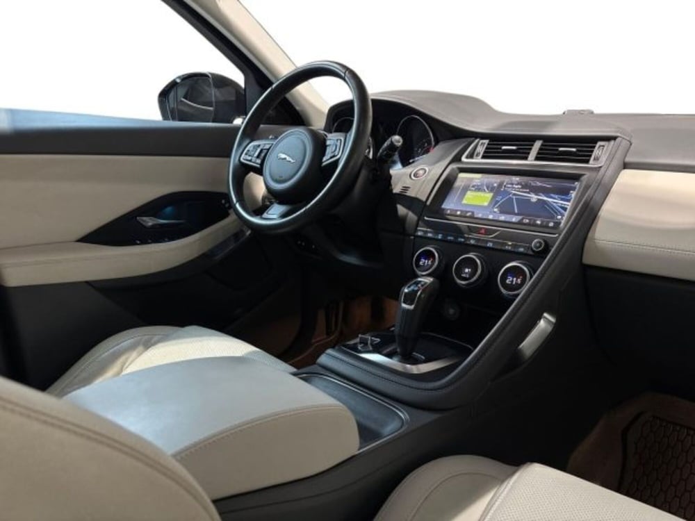Jaguar E-Pace usata a Bologna (15)