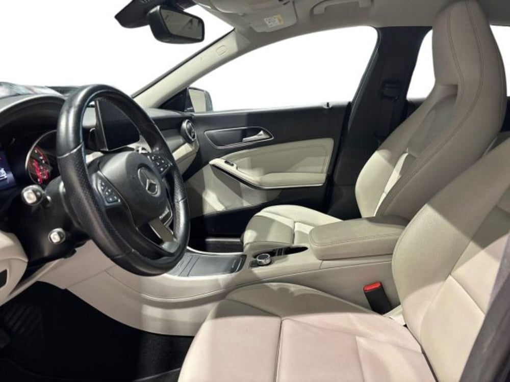 Mercedes-Benz CLA Shooting Brake usata a Bologna (10)