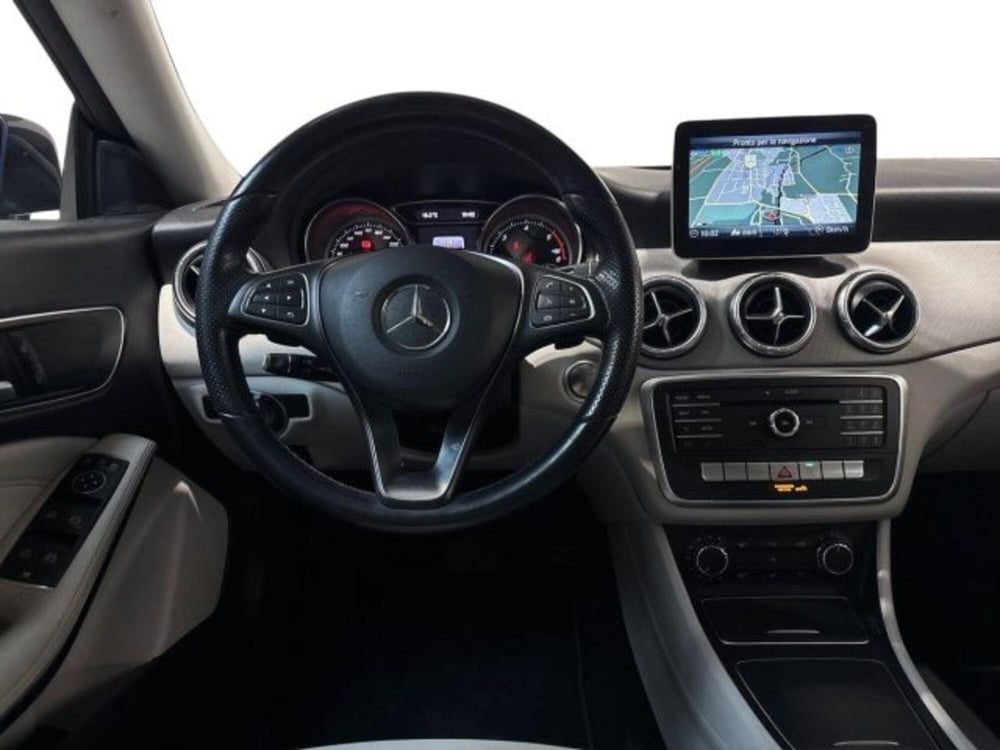 Mercedes-Benz CLA Shooting Brake usata a Bologna (11)