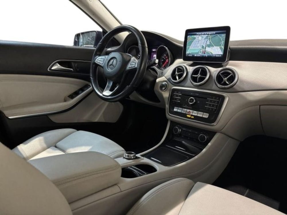 Mercedes-Benz CLA Shooting Brake usata a Bologna (15)