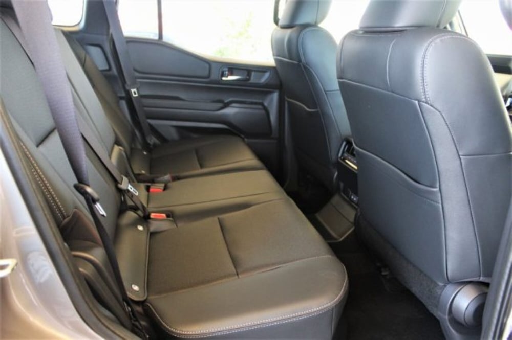 Toyota Land Cruiser nuova a Roma (10)