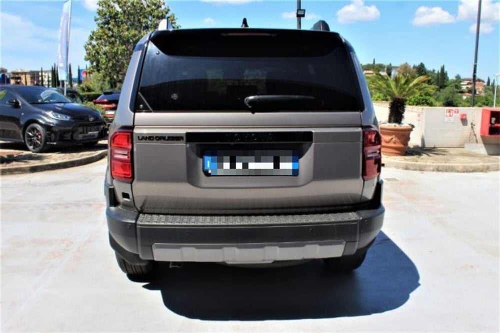 Toyota Land Cruiser nuova a Roma (5)