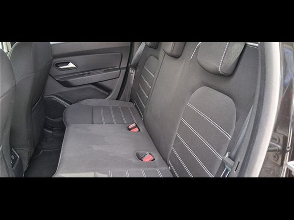 Dacia Duster usata a Firenze (11)