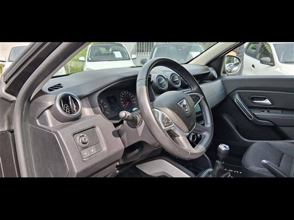 Dacia Duster usata a Firenze (8)