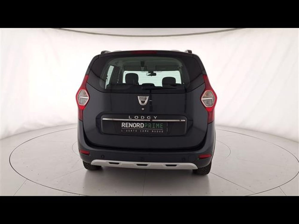 Dacia Lodgy usata a Milano (7)