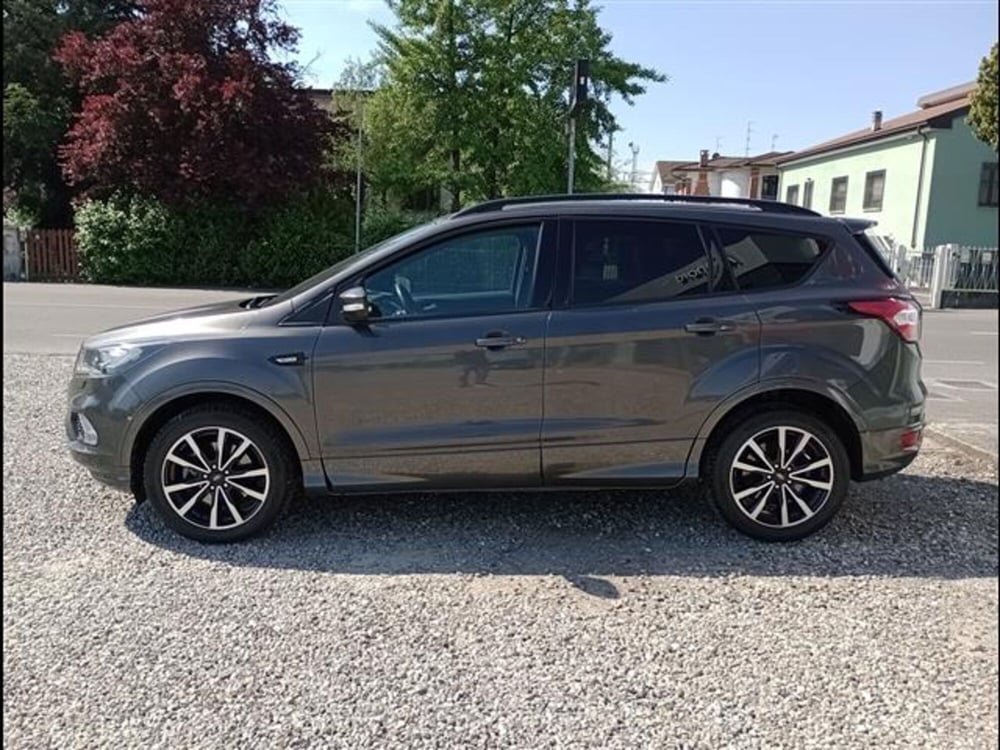 Ford Kuga usata a Milano (4)