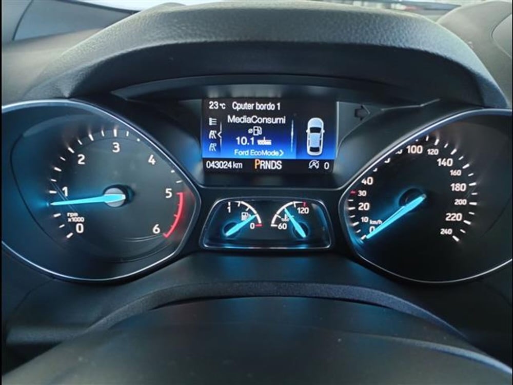 Ford Kuga usata a Milano (5)
