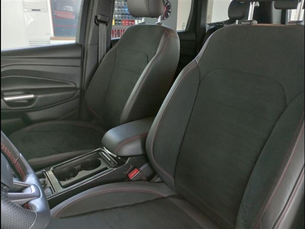 Ford Kuga usata a Milano (7)