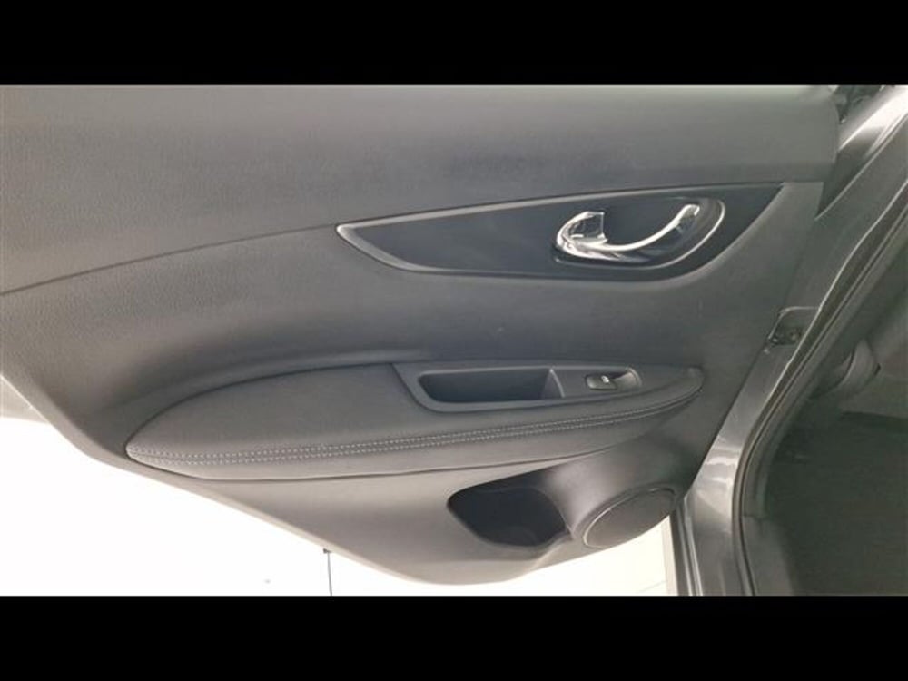 Nissan Qashqai usata a Milano (10)