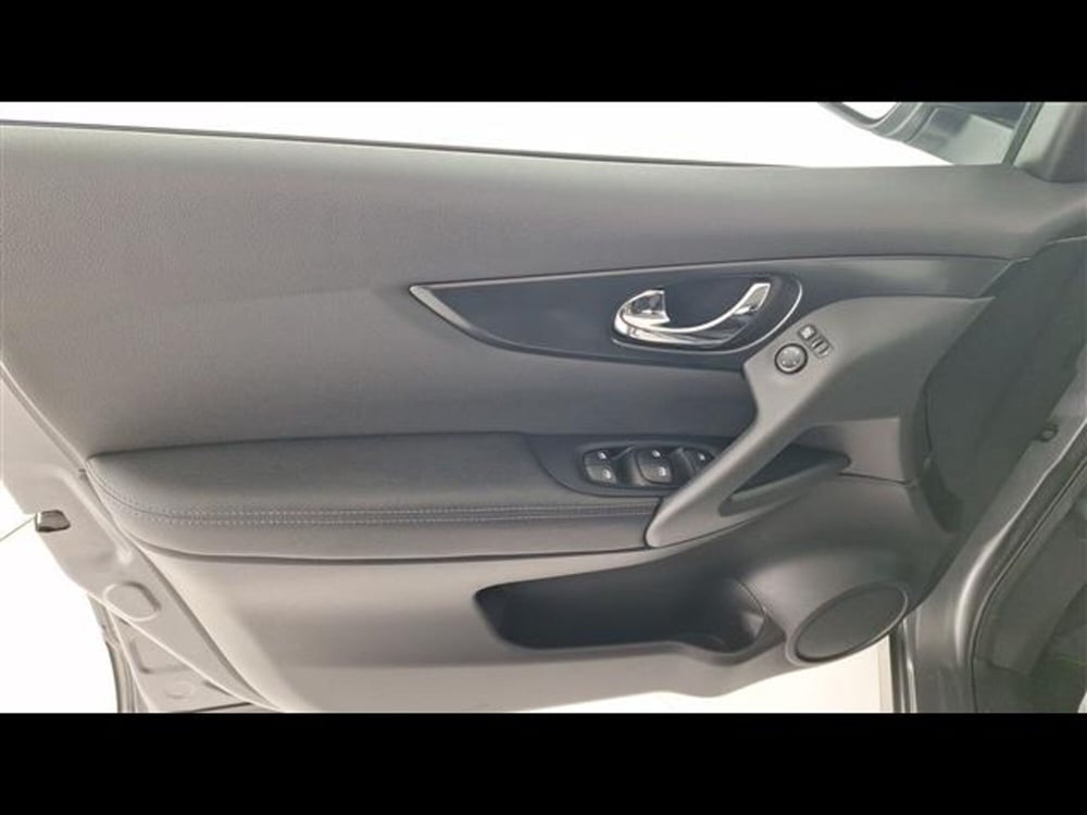 Nissan Qashqai usata a Milano (12)