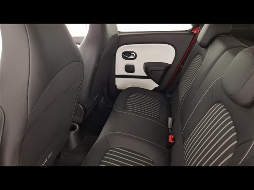 Renault Twingo usata a Milano (12)