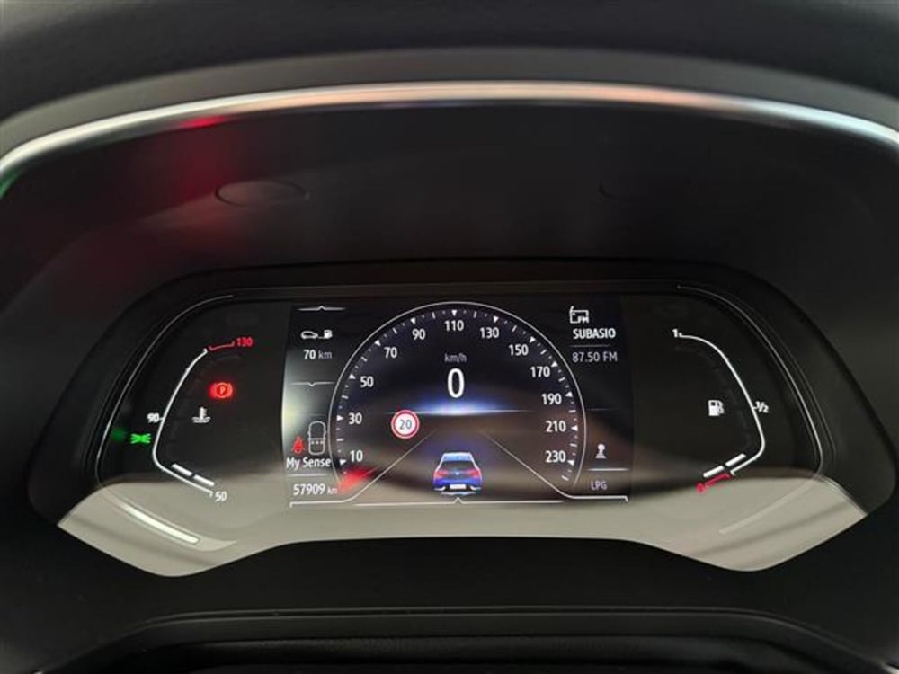 Renault Captur usata a Cremona (11)