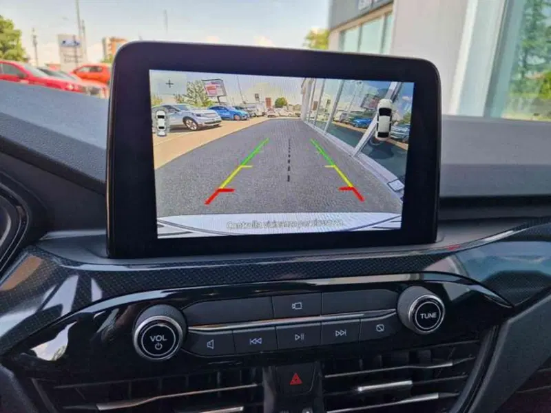 Ford Kuga nuova a Bologna (11)