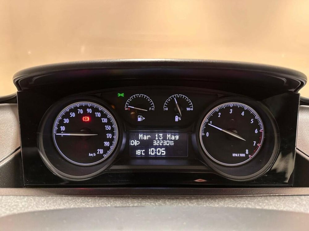 Lancia Ypsilon usata a Varese (10)
