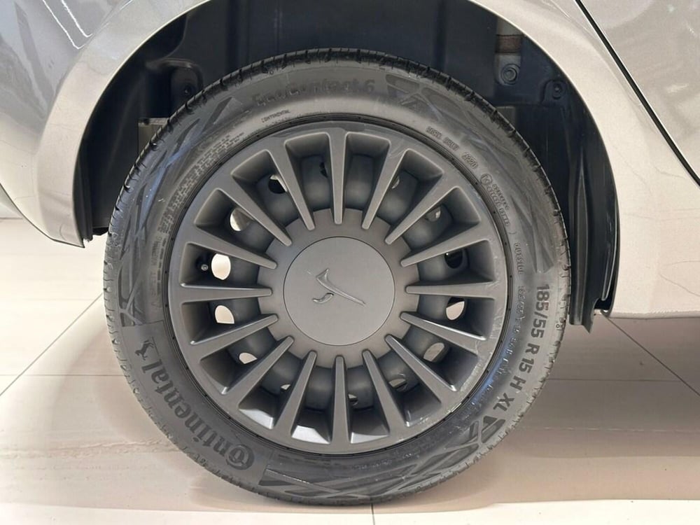 Lancia Ypsilon usata a Varese (9)