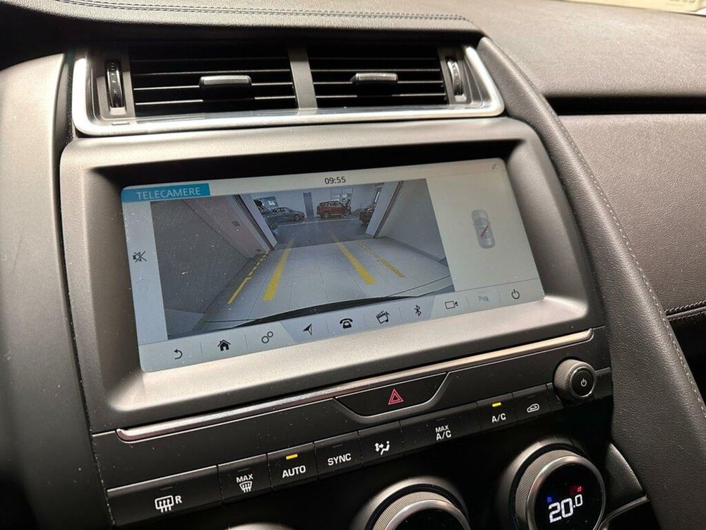 Jaguar E-Pace usata a Varese (12)