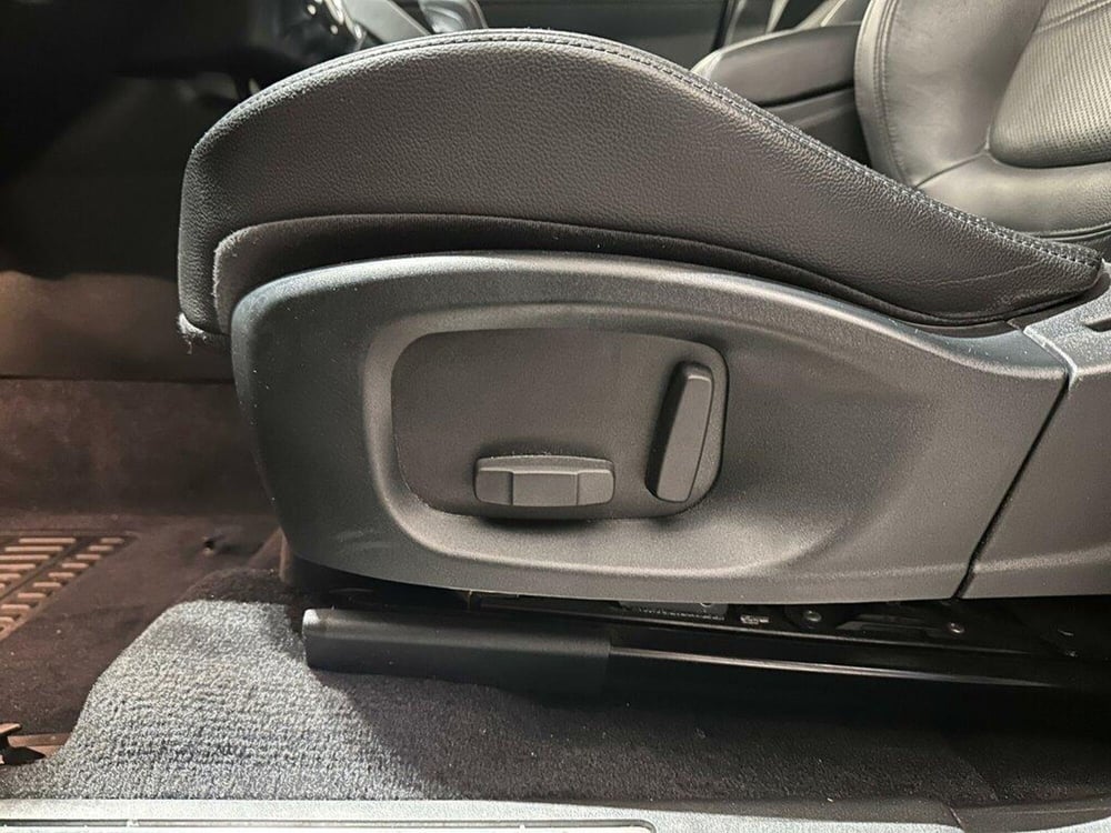 Jaguar E-Pace usata a Varese (14)