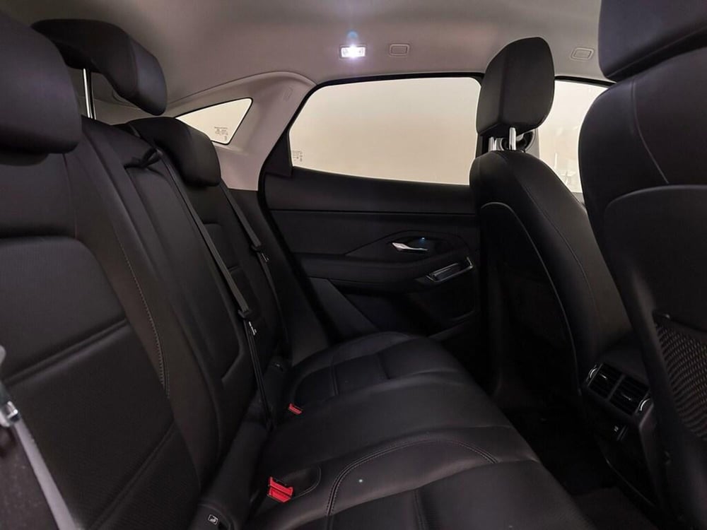 Jaguar E-Pace usata a Varese (5)