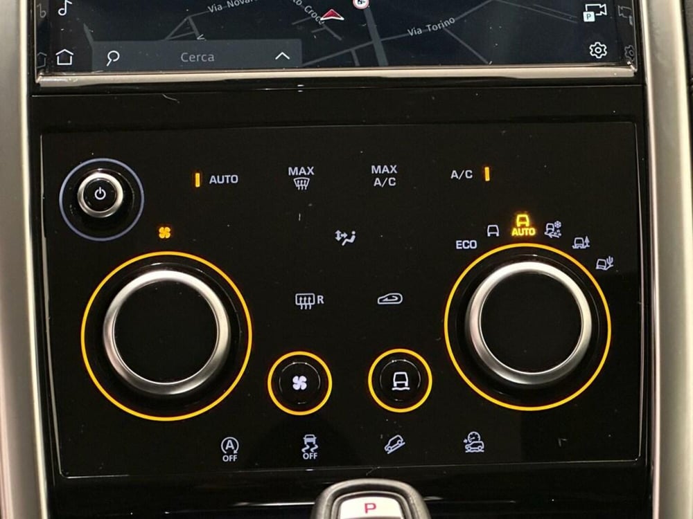 Land Rover Discovery Sport usata a Varese (13)