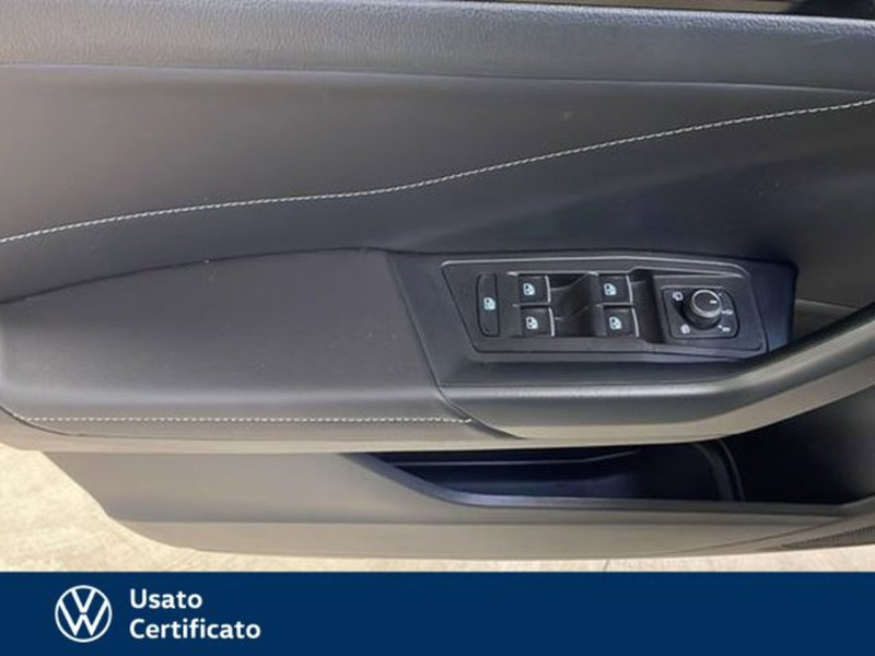 Volkswagen T-Roc usata a Vicenza (18)