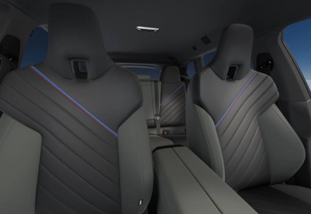 BMW iX nuova a Modena (12)