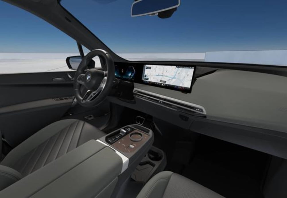 BMW iX nuova a Modena (15)