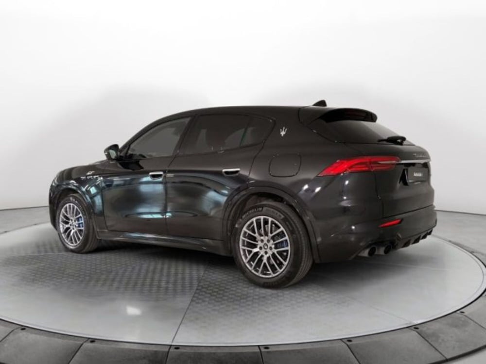 Maserati Grecale usata a Modena (18)
