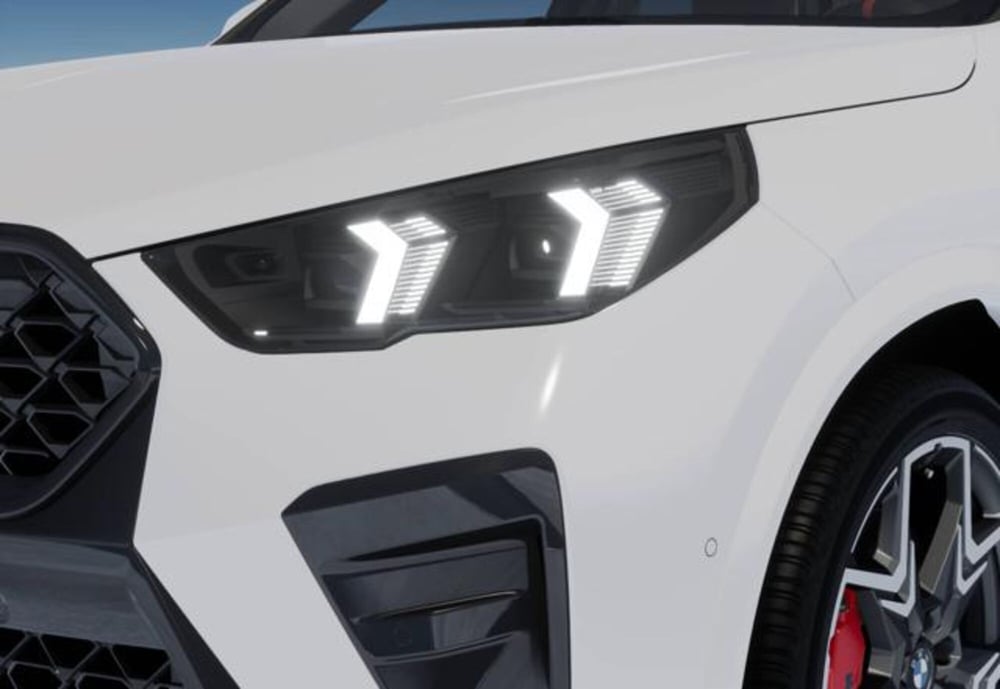 BMW X2 nuova a Modena (7)