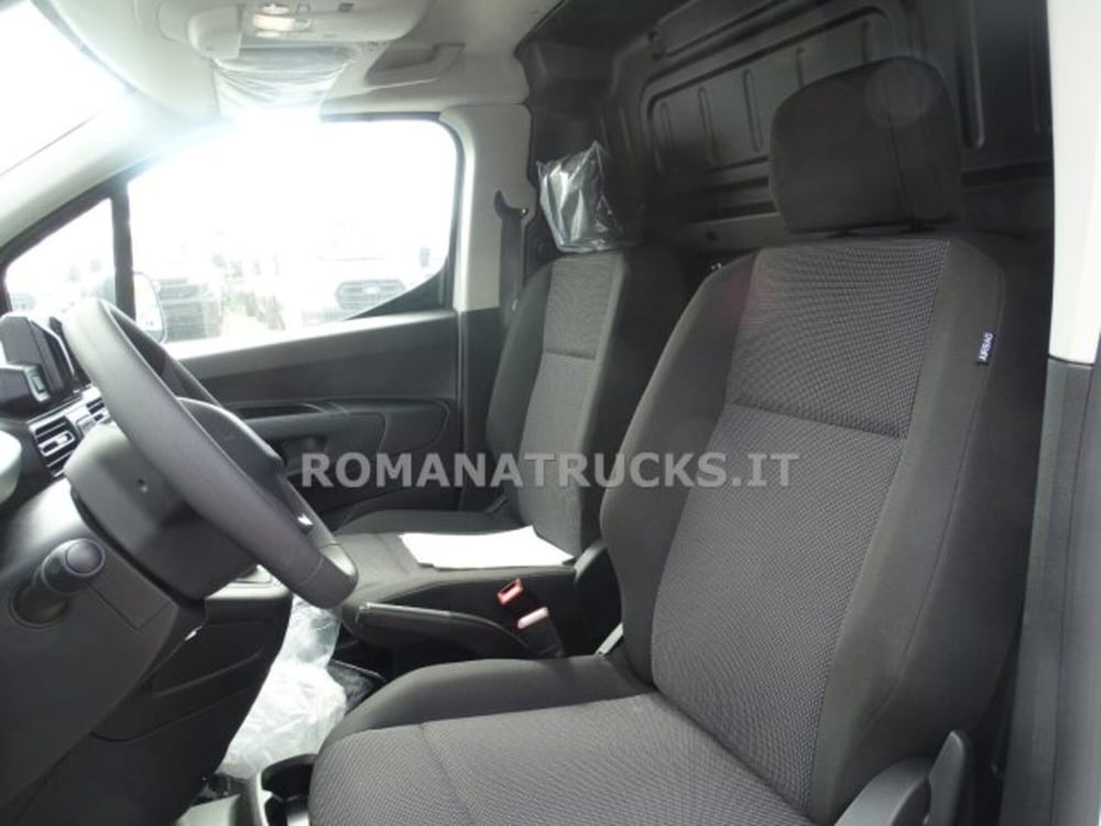 Peugeot Partner Furgone nuova a Roma (11)
