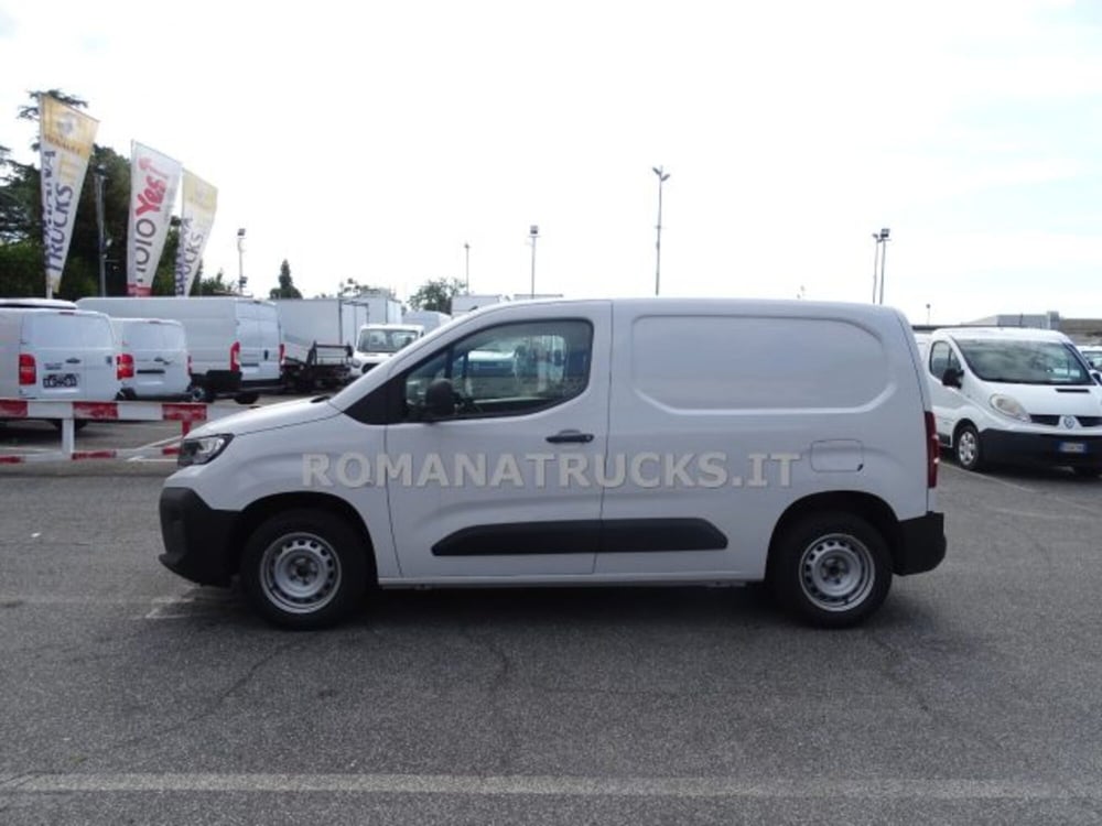Peugeot Partner Furgone nuova a Roma (4)