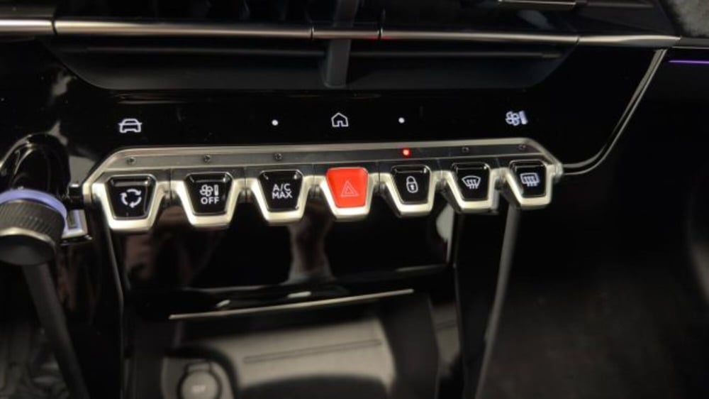 Peugeot 208 nuova a Torino (12)