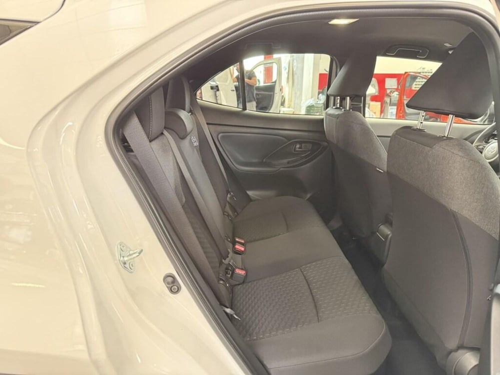 Toyota Yaris Cross nuova a Monza e Brianza (10)