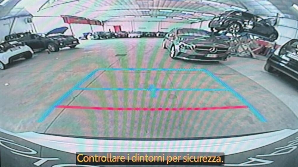 Toyota Yaris Cross nuova a Monza e Brianza (13)