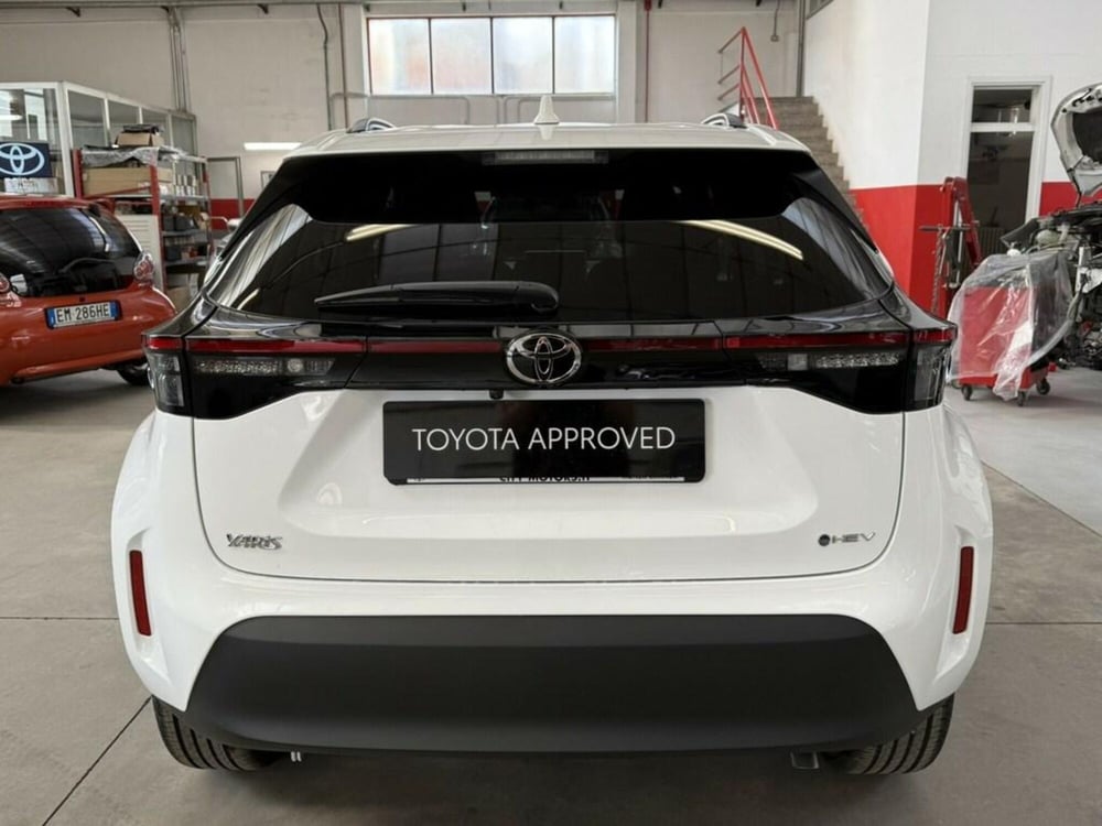 Toyota Yaris Cross nuova a Monza e Brianza (5)