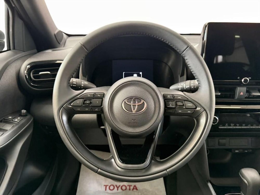 Toyota Yaris Cross nuova a Monza e Brianza (7)