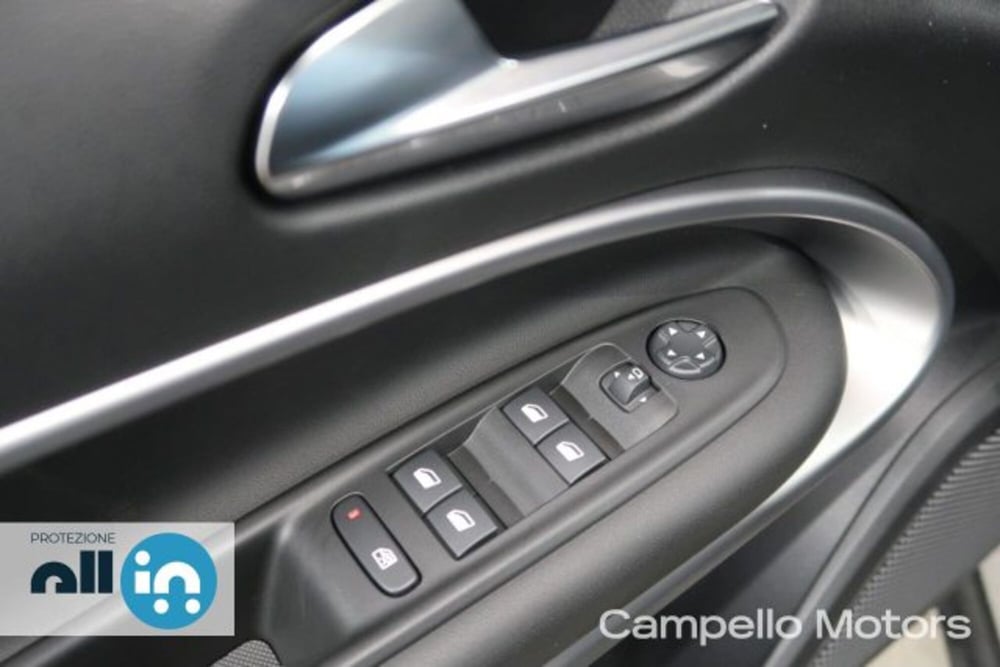 Jeep Avenger nuova a Venezia (17)