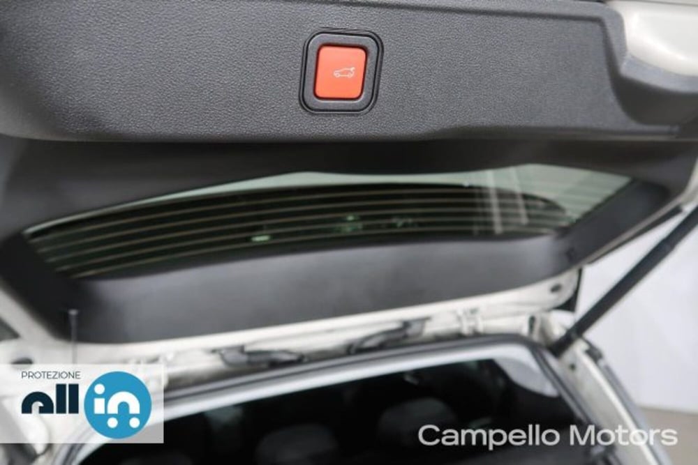 Jeep Avenger nuova a Venezia (18)