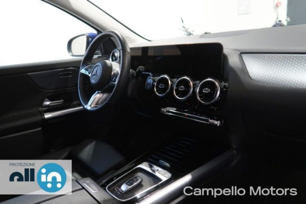 Mercedes-Benz GLA SUV usata a Venezia (14)