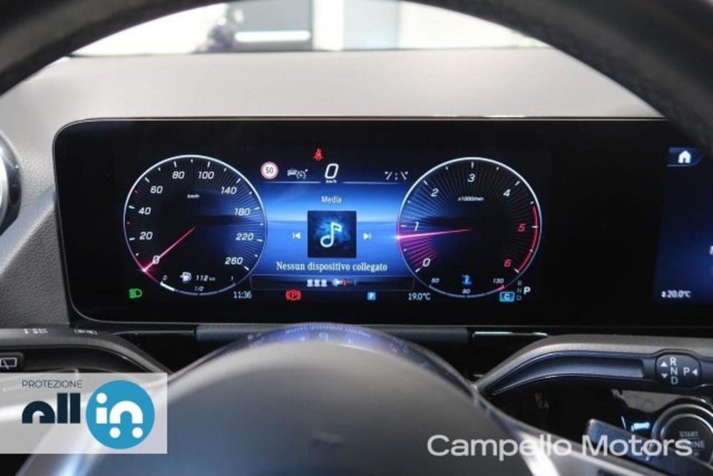 Mercedes-Benz GLA SUV usata a Venezia (9)