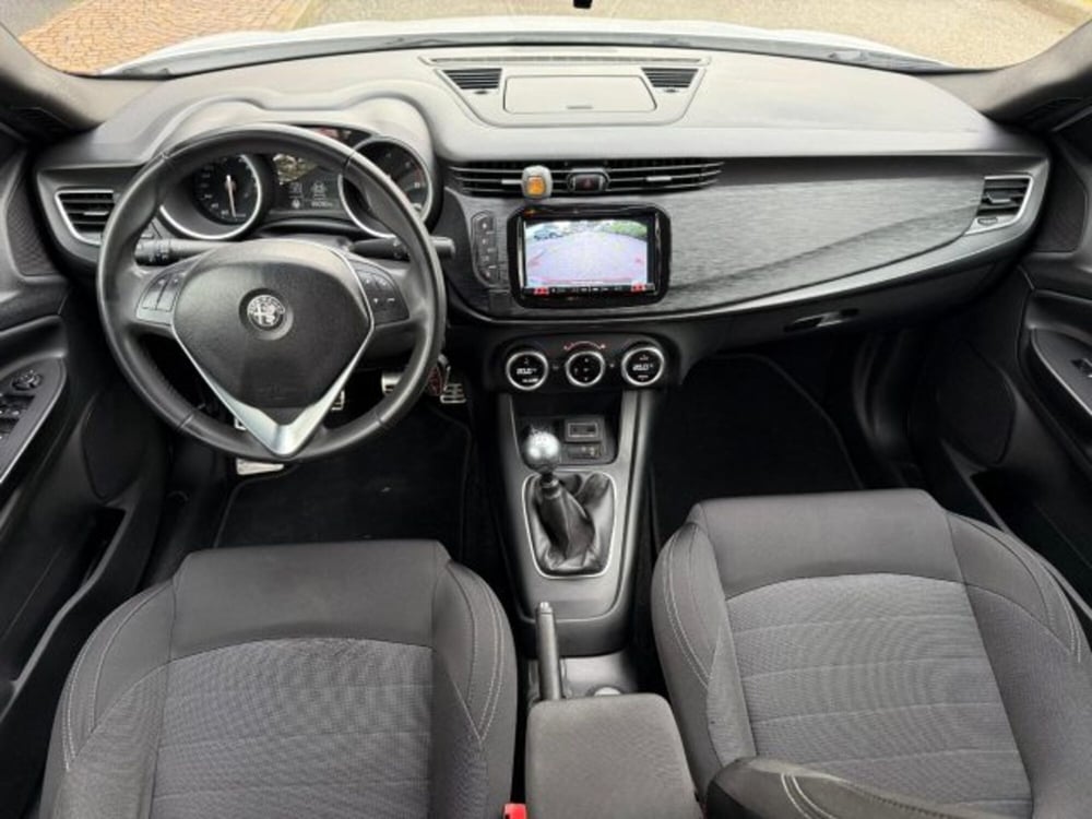 Alfa Romeo Giulietta usata a Bologna (13)