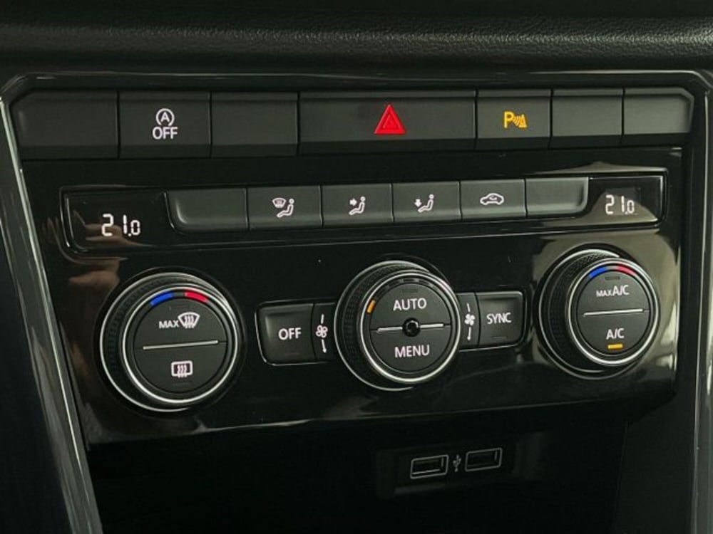 Volkswagen T-Roc usata a Verona (14)