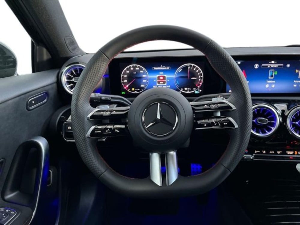 Mercedes-Benz Classe A Sedan nuova a Verona (11)