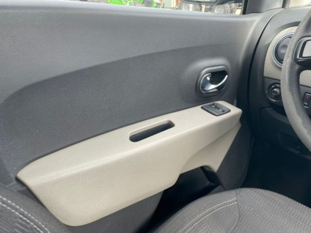 Dacia Lodgy usata a Sassari (15)