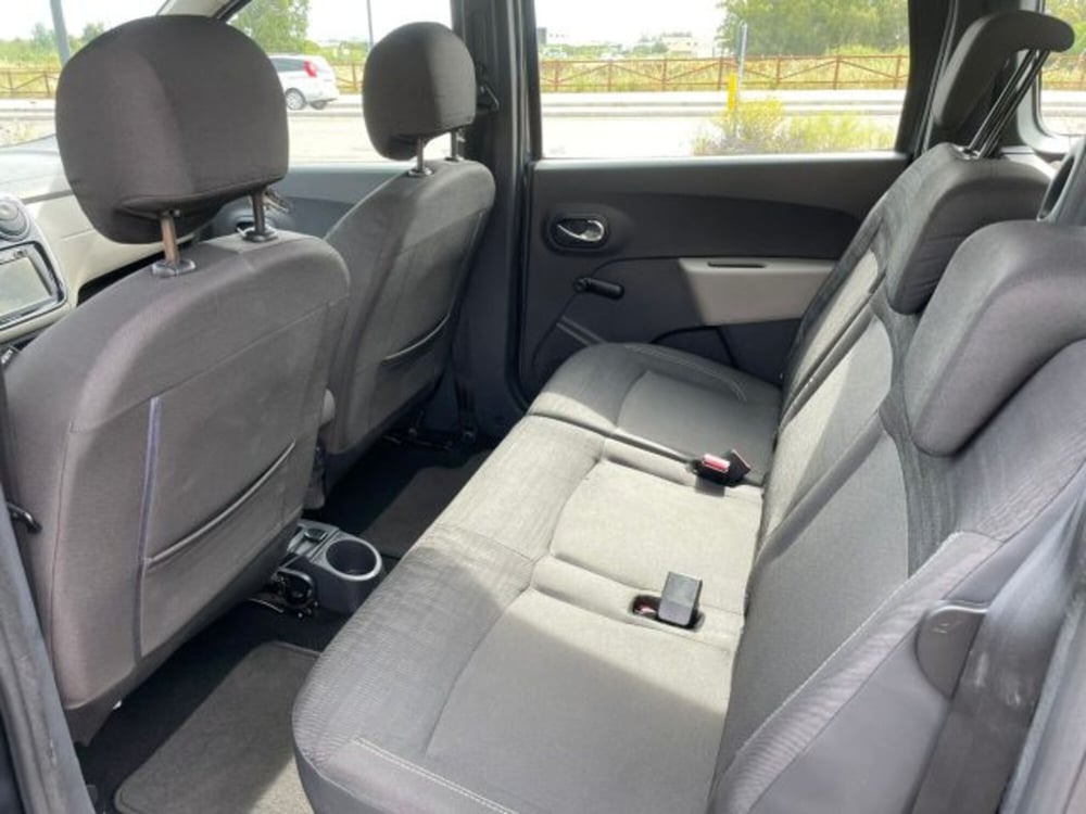 Dacia Lodgy usata a Sassari (7)